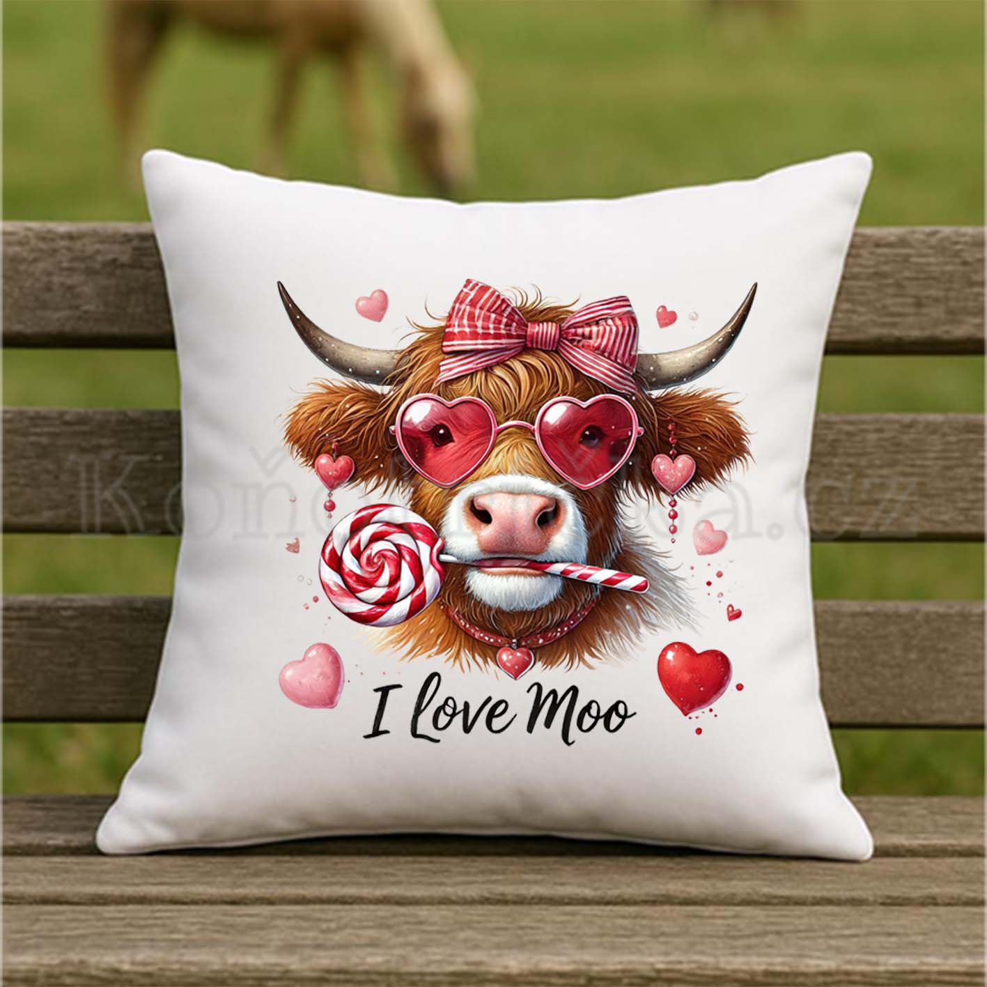 Polštářek 40x40cm s výplní I LOVE MOO - bílý