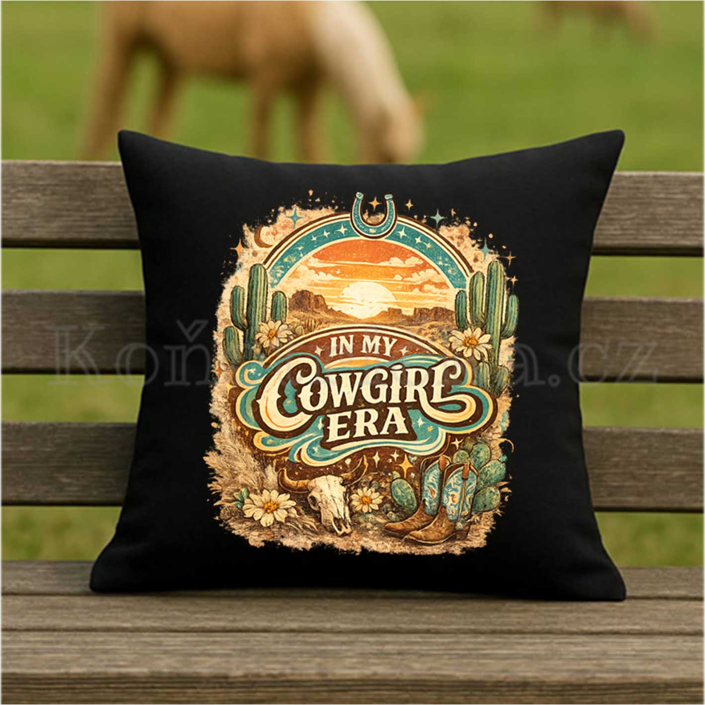 Polštářek 40x40cm s výplní COWGIRL ERA - černý